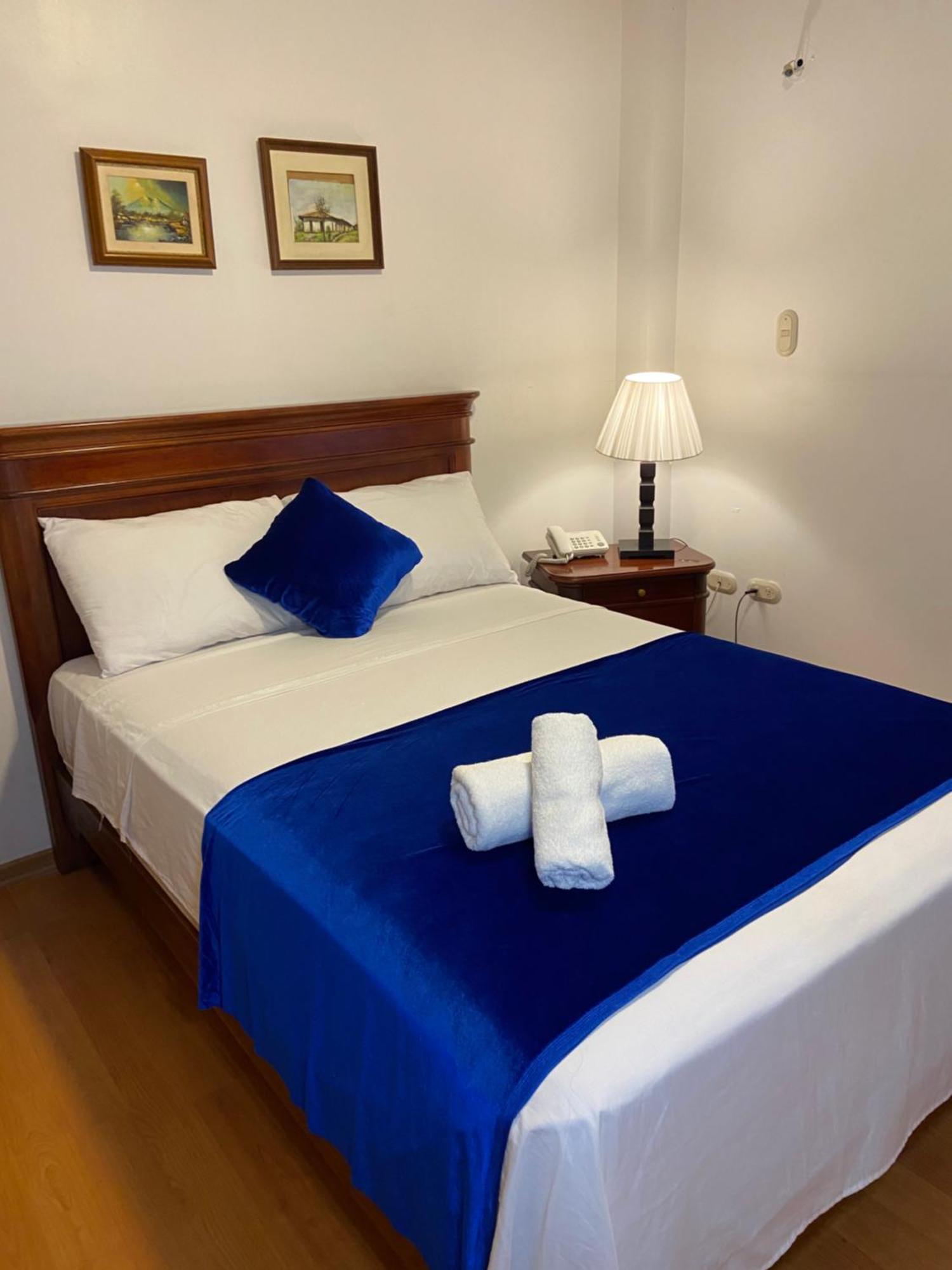 Hotel Coronel Cuenca Exterior foto