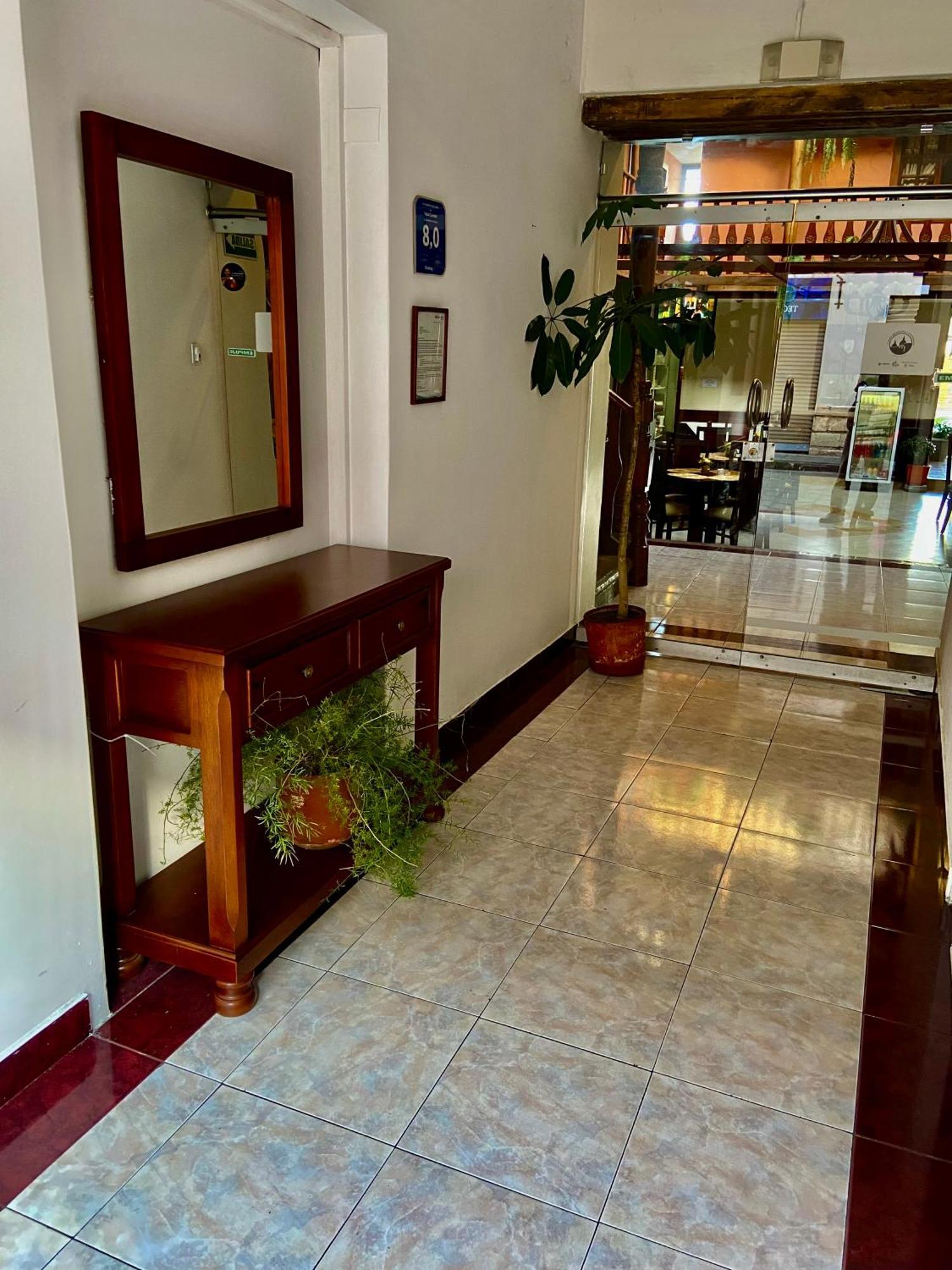 Hotel Coronel Cuenca Exterior foto